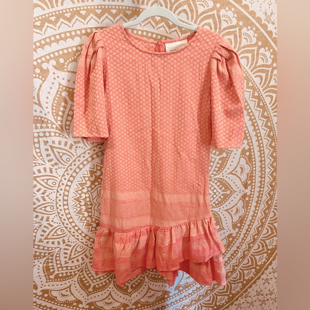 Gorgeous casual dress perfect for any outing